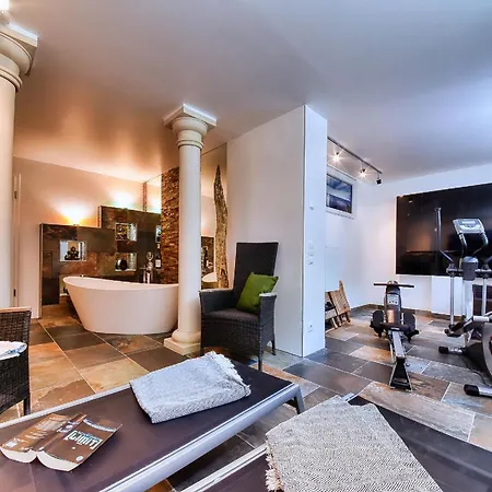 Classic Im Kapitaens Hus Ruegen Tatil Evi